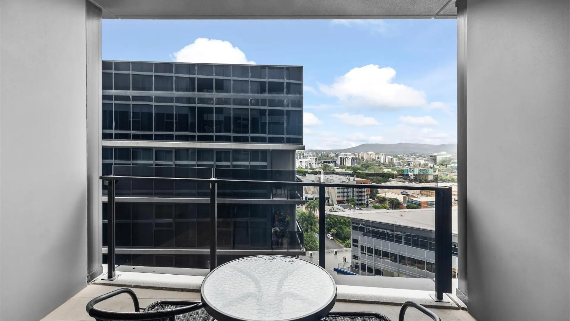 Brisbane One Apartments By Cllix アパートホテル